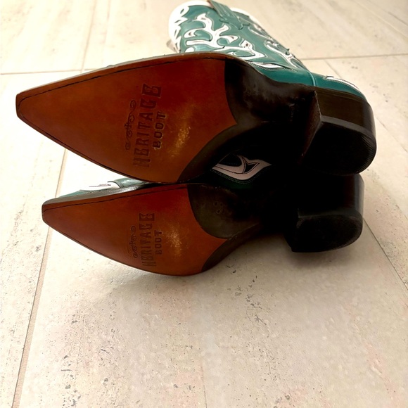 New, never worn! Heritage Green and White Cowboy Boots Size 8 - Picture 7 of 13